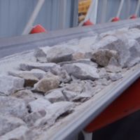 以“建養殖場平整場地”為名！非法開采石料